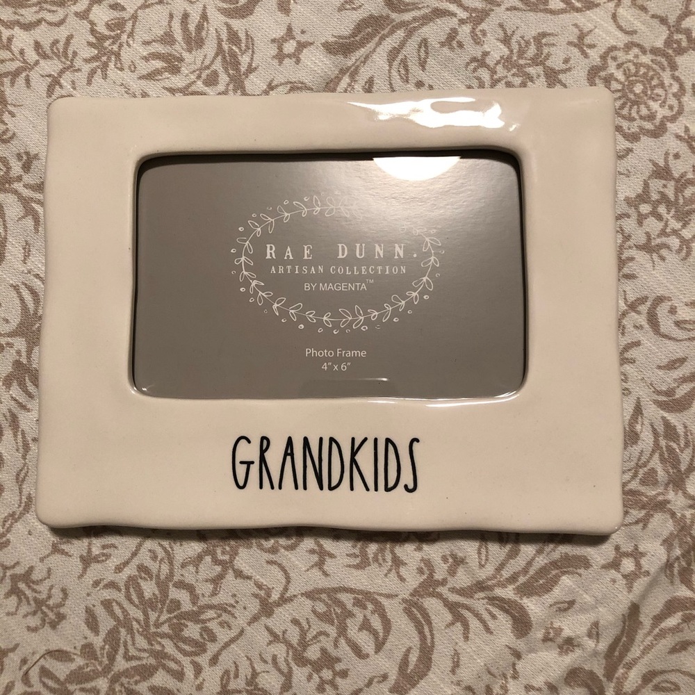Rae Dunn picture frame (GRANDKIDS)